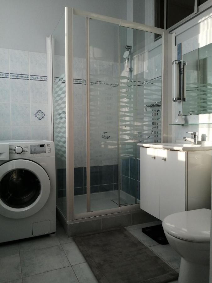 Vittel Spacieux 2 Pieces Renove - Confortable - Vue - 200 Metres Thermes المظهر الخارجي الصورة